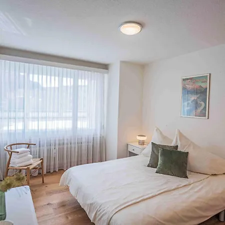 公寓 Chesa Fleury By Interhome