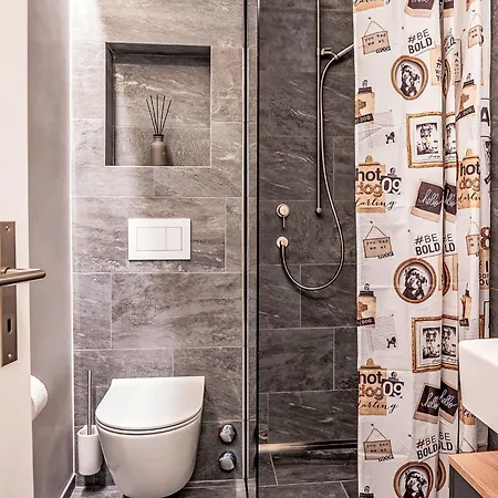 公寓 Chesa Fleury By Interhome *